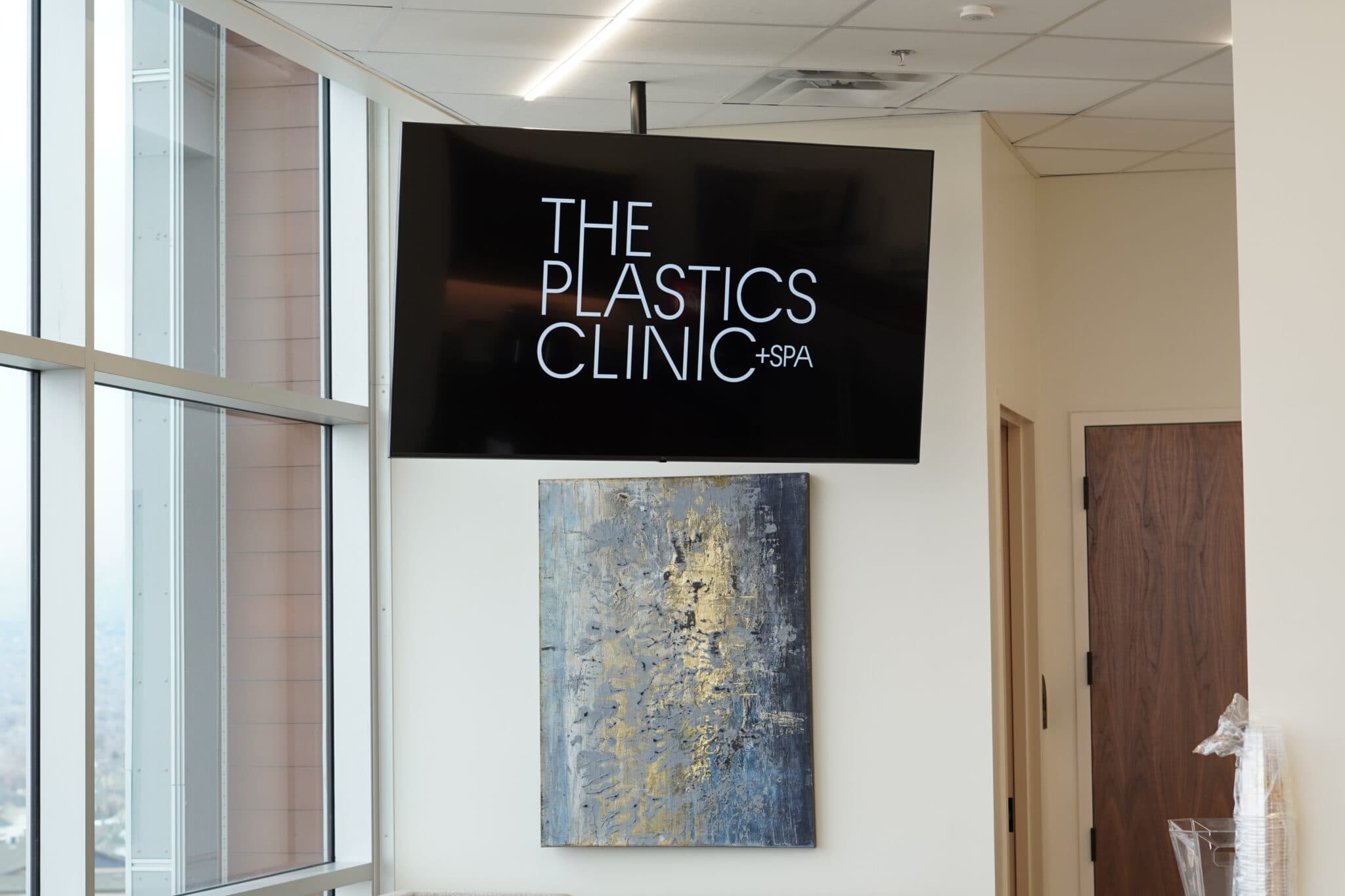 Plastic Clinic + Spa lobby digital display installation
