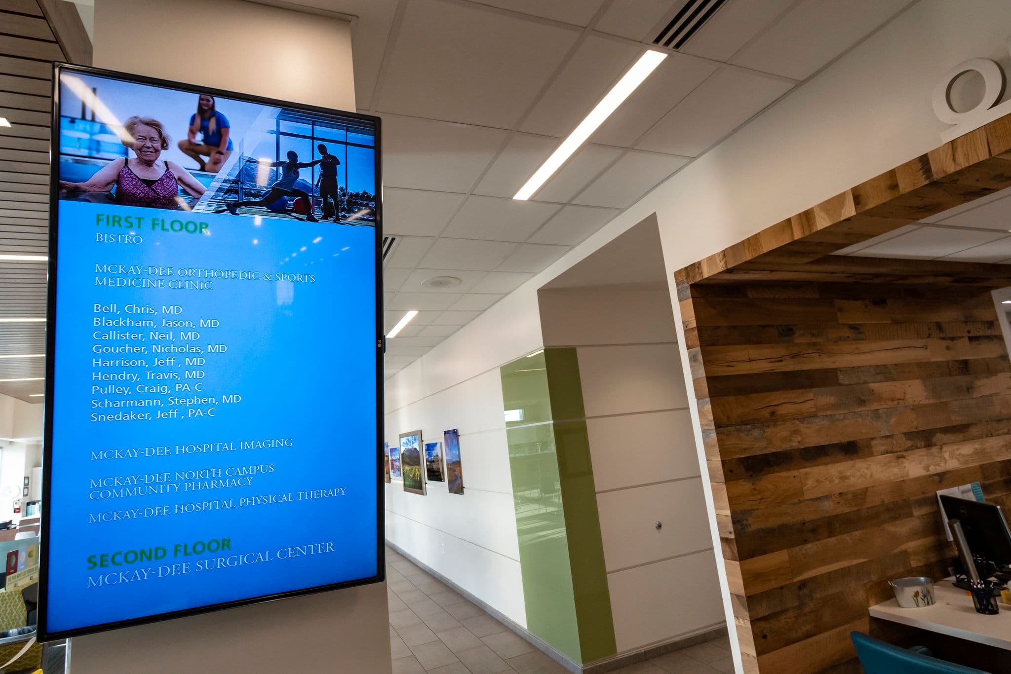 Healthcare service messaging on screen